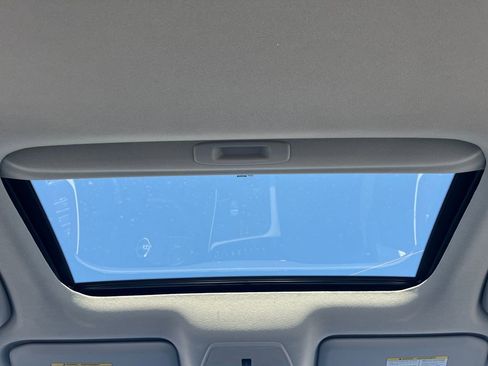 New 2026 Nissan Sentra SL w/ Floor Mat Package FWD image 18