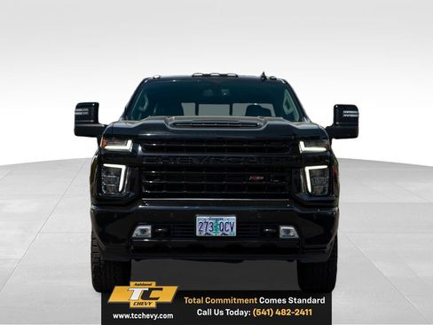 Used 2022 Chevrolet Silverado 2500 LTZ w/ LTZ Plus Package AWD/4WD image 2
