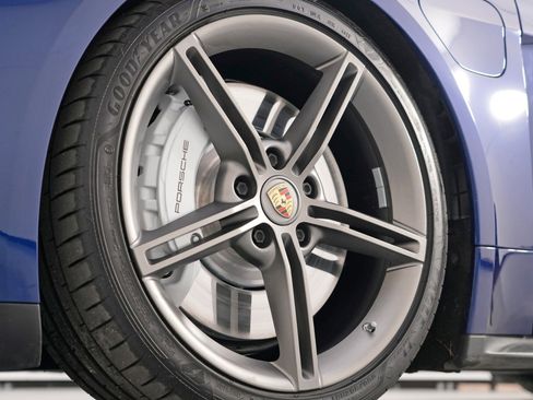 Used 2023 Porsche Taycan GTS image 58