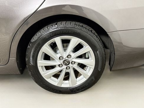 Used 2022 Toyota Camry LE AWD/4WD image 26