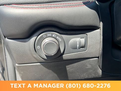 Used 2024 Dodge Durango GT AWD/4WD image 15