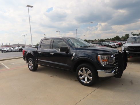 Used 2022 Ford F150 XLT w/ Equipment Group 302A High AWD/4WD image 7