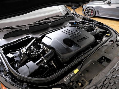 Used 2023 Land Rover Discovery S R-Dynamic image 57