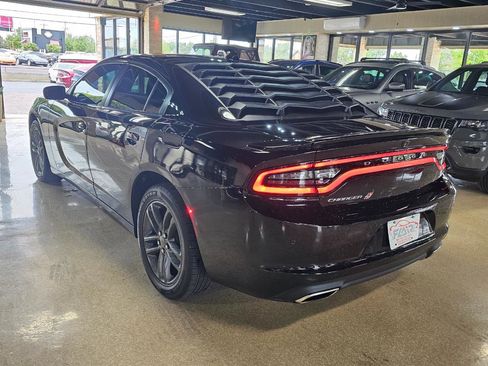Used 2019 Dodge Charger SXT w/ Driver Confidence Group AWD/4WD image 5