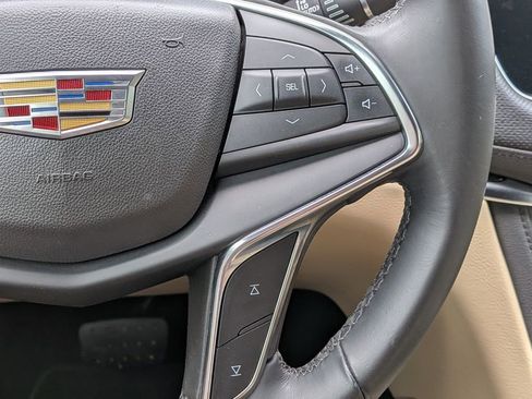 Used 2018 Cadillac XT5 FWD image 29