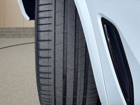 Used 2021 BMW X5 sDrive40i w/ M Sport Package RWD image 45