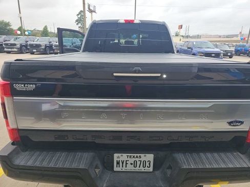 Used 2019 Ford F250 Platinum w/ Platinum Ultimate Package AWD/4WD image 9