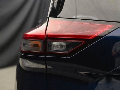 New 2025 Nissan Rogue SL w/ SL Premium Package image 12