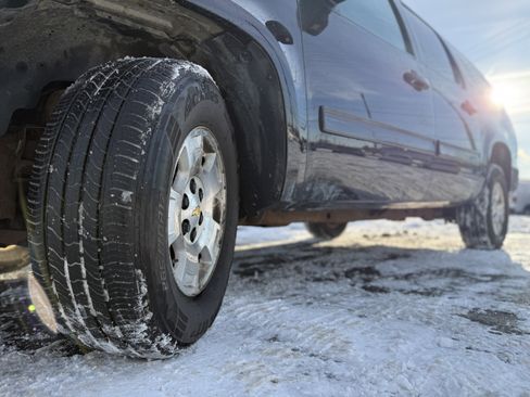 Used 2013 Chevrolet Suburban LT w/ Luxury Package image 37