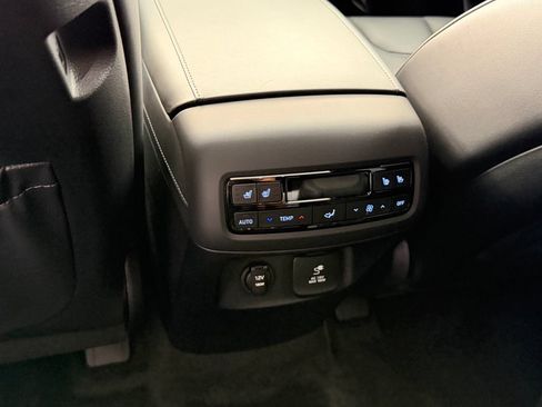 Used 2025 Hyundai Palisade Calligraphy AWD/4WD image 17