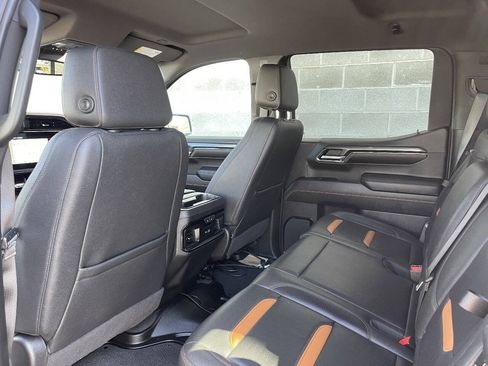 Used 2022 GMC Sierra 1500 AT4 w/ AT4 Preferred Package AWD/4WD image 13