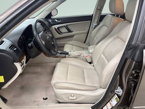 Used 2008 Subaru Legacy 2.5i Limited image 11