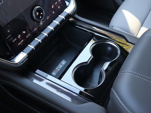 New 2026 GMC Yukon Elevation w/ LPO, Floor Liner Package image 18