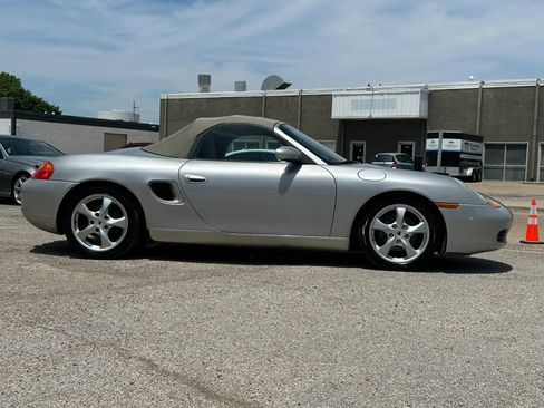Used 2002 Porsche Boxster RWD image 14