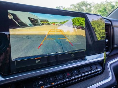 Used 2022 GMC Sierra 1500 SLT w/ X31 Off-Road Package image 21