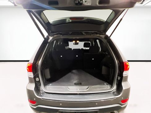 Used 2021 Jeep Grand Cherokee Laredo w/ Security & Convenience Group image 18