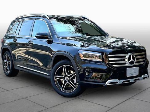 New 2026 Mercedes-Benz GLB 250 4MATIC image 2
