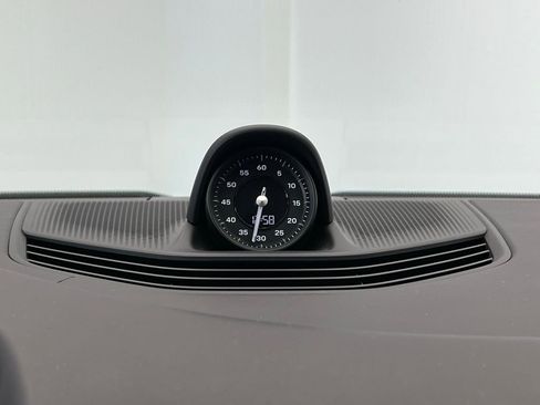 Used 2020 Porsche Taycan Turbo image 11