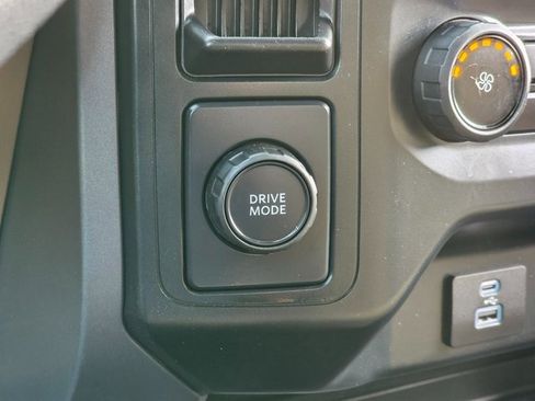 Used 2023 Ford F150 XLT image 28