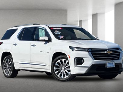 Used 2023 Chevrolet Traverse Premier