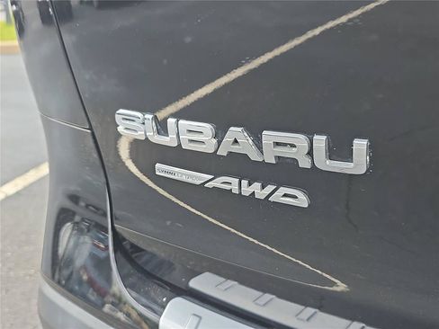 Used 2021 Subaru Ascent Premium w/ Convenience Package AWD/4WD image 6