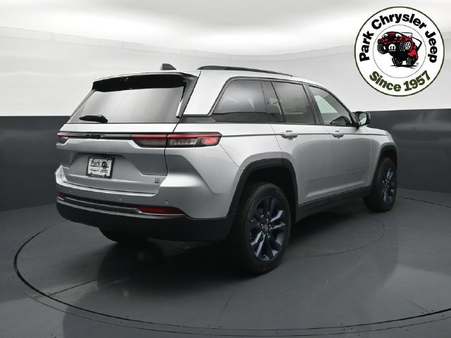 New 2026 Jeep Grand Cherokee Limited AWD/4WD image 5