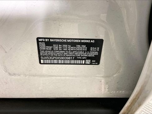 Certified 2025 BMW X3 xDrive30i image 3