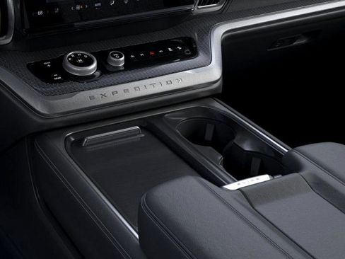 New 2026 Ford Expedition Platinum image 11