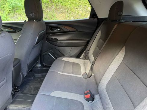 Used 2021 Chevrolet TrailBlazer LT w/ Convenience Package AWD/4WD image 22