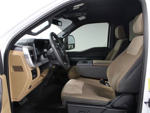 Used 2023 Ford F350 XLT w/ 360-Degree Camera Package image 19