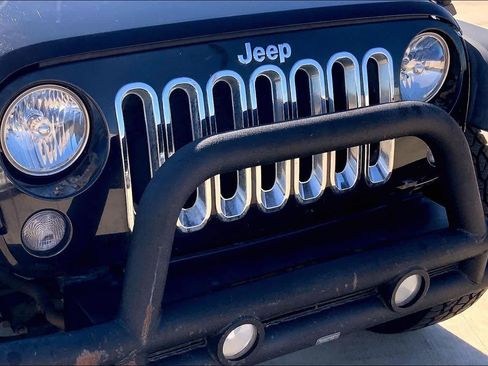 Used 2016 Jeep Wrangler Unlimited Sport image 28