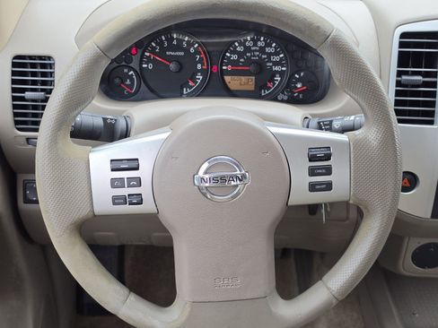 Used 2016 Nissan Frontier SV RWD image 16