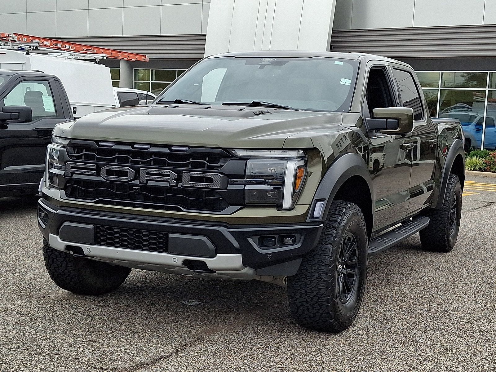 Used 2024 Ford F150 Raptor AWD/4WD image 4