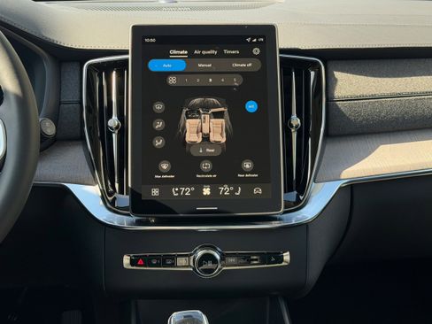 New 2026 Volvo XC90 T8 Ultra w/ Protection Package Premier image 13