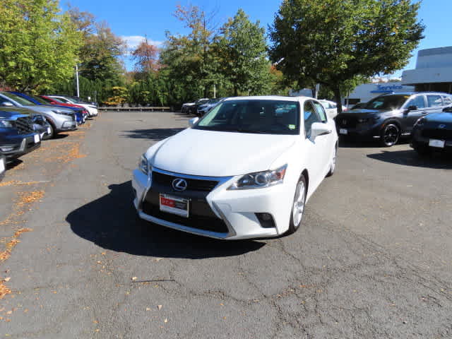 Used 2014 Lexus CT 200h FWD image 1