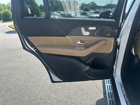 New 2026 Mercedes-Benz GLS 450 4MATIC image 25