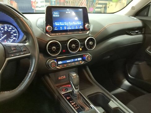 Used 2022 Nissan Sentra SR w/ Lighting Package FWD image 13