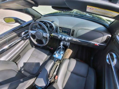 Used 2006 Chevrolet SSR w/ Preferred Equipment Group RWD image 25