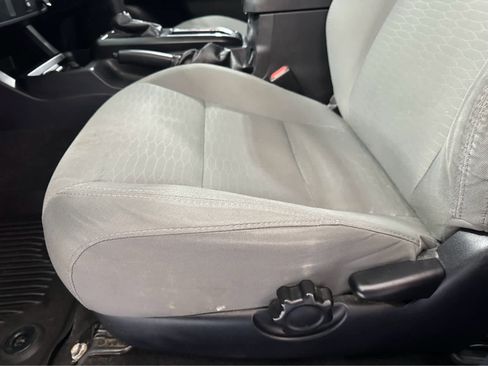 Used 2017 Toyota Tacoma SR w/ Tow Package image 16