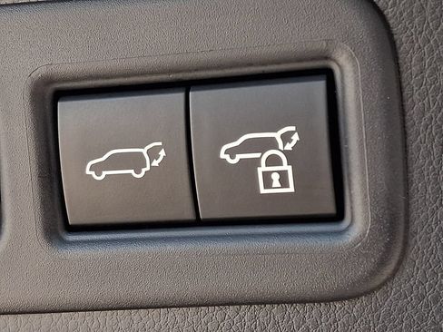 Used 2025 Lexus RX 350 Premium w/ Accessory Package AWD/4WD image 29