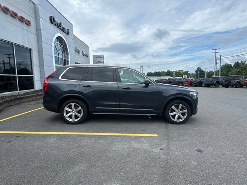 Used 2022 Volvo XC90 T5 Momentum AWD/4WD image 2