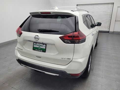 Used 2018 Nissan Rogue SV AWD/4WD image 7