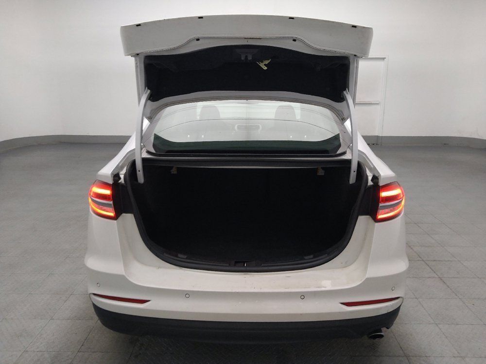 Used 2020 Ford Fusion SE FWD image 29