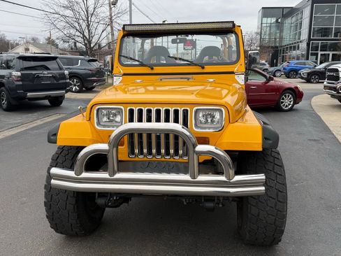 Used 1992 Jeep Wrangler S image 7