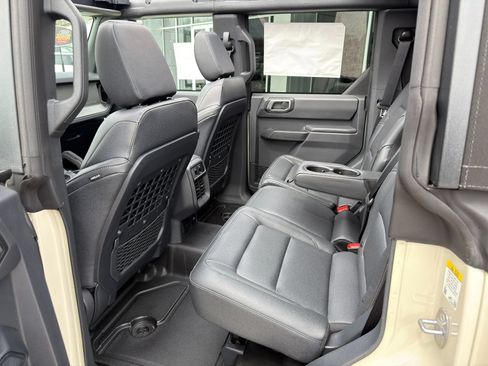 New 2026 Ford Bronco Big Bend w/ Black Diamond Package AWD/4WD image 14