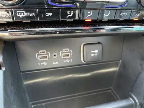 Used 2023 Jeep Grand Cherokee L Overland image 22