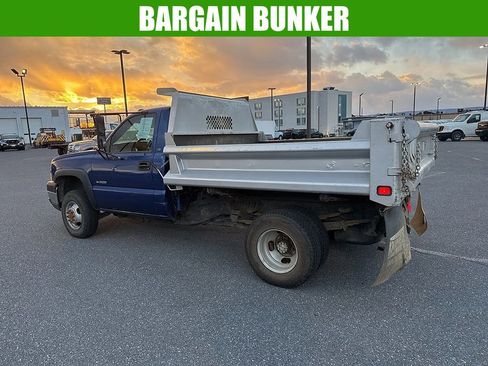 Used 2003 Chevrolet Silverado 3500 4x4 Regular Cab w/ Snow Plow Prep Package image 3