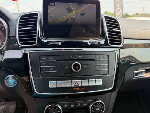 Used 2019 Mercedes-Benz GLS 450 4MATIC image 21
