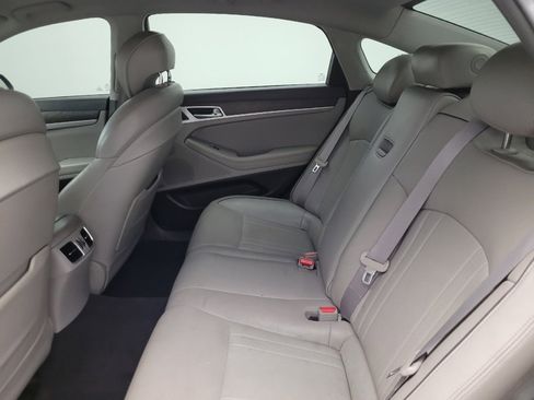 Used 2017 Genesis G80 5.0 Ultimate RWD image 18