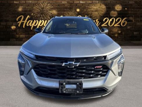 Used 2024 Chevrolet Trax RS image 11